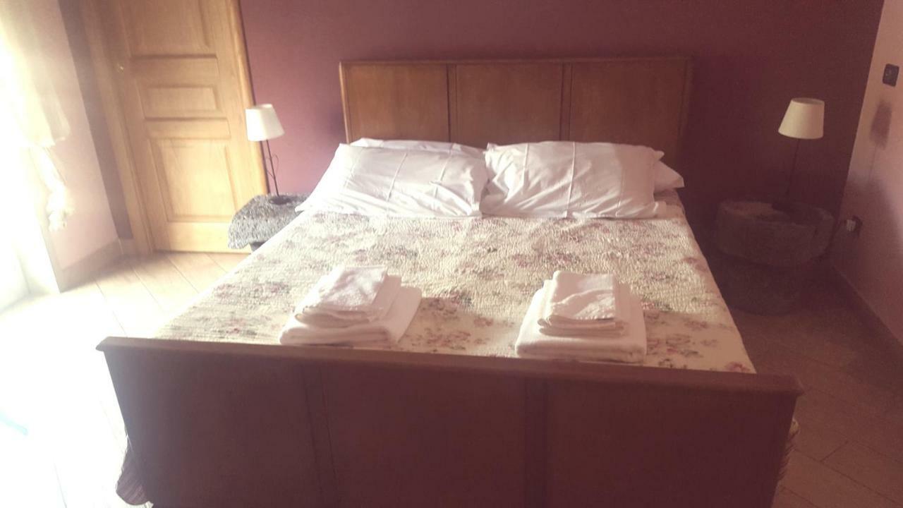 Vulcamare Bed & Breakfast Piedimonte Etneo Bagian luar foto