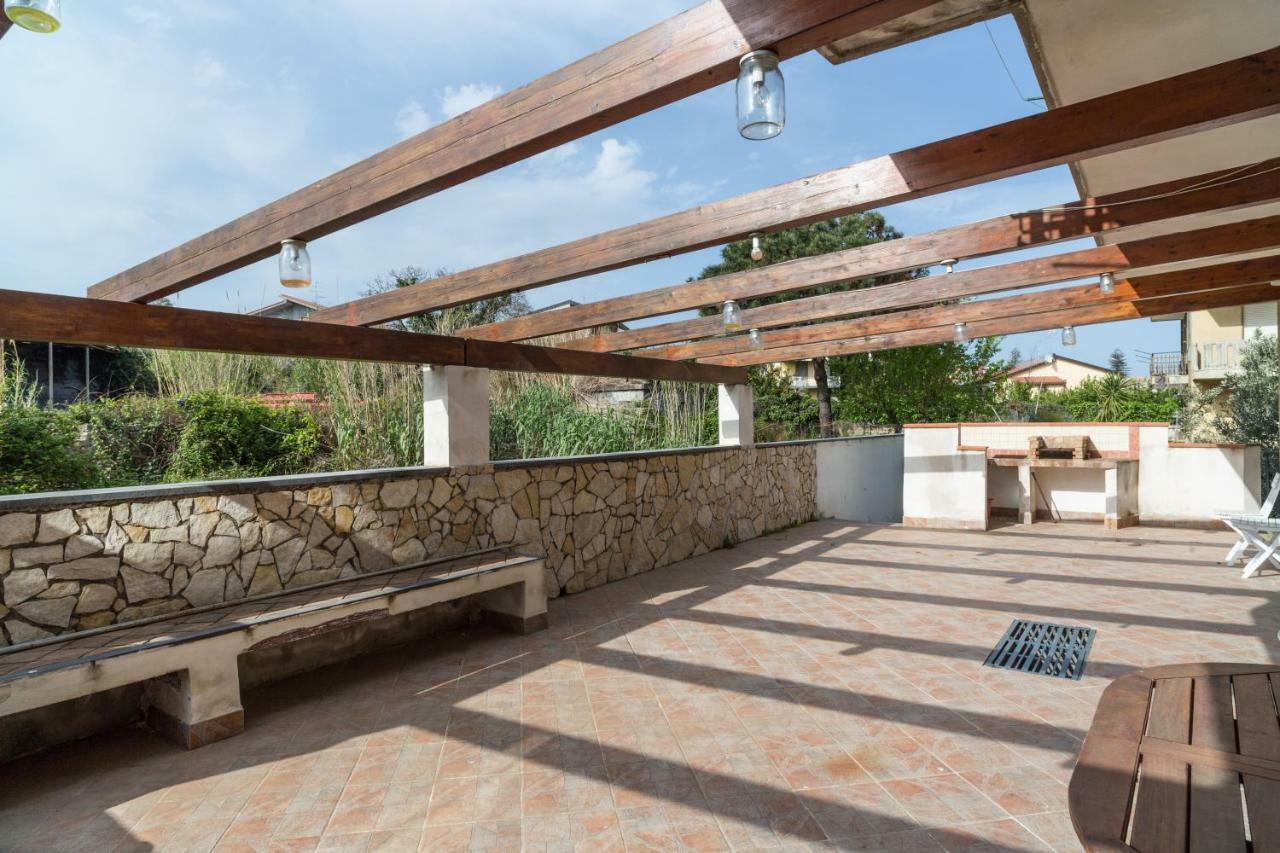 Vulcamare Bed & Breakfast Piedimonte Etneo Bagian luar foto