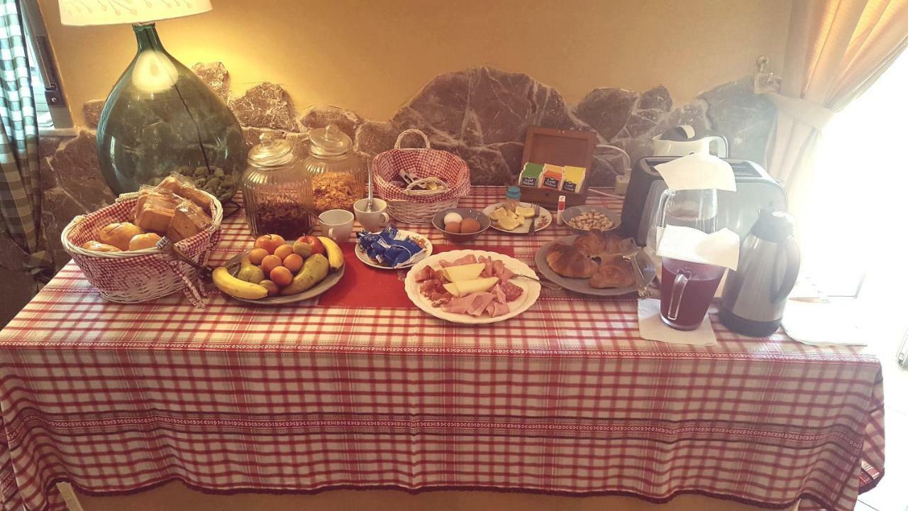 Vulcamare Bed & Breakfast Piedimonte Etneo Bagian luar foto